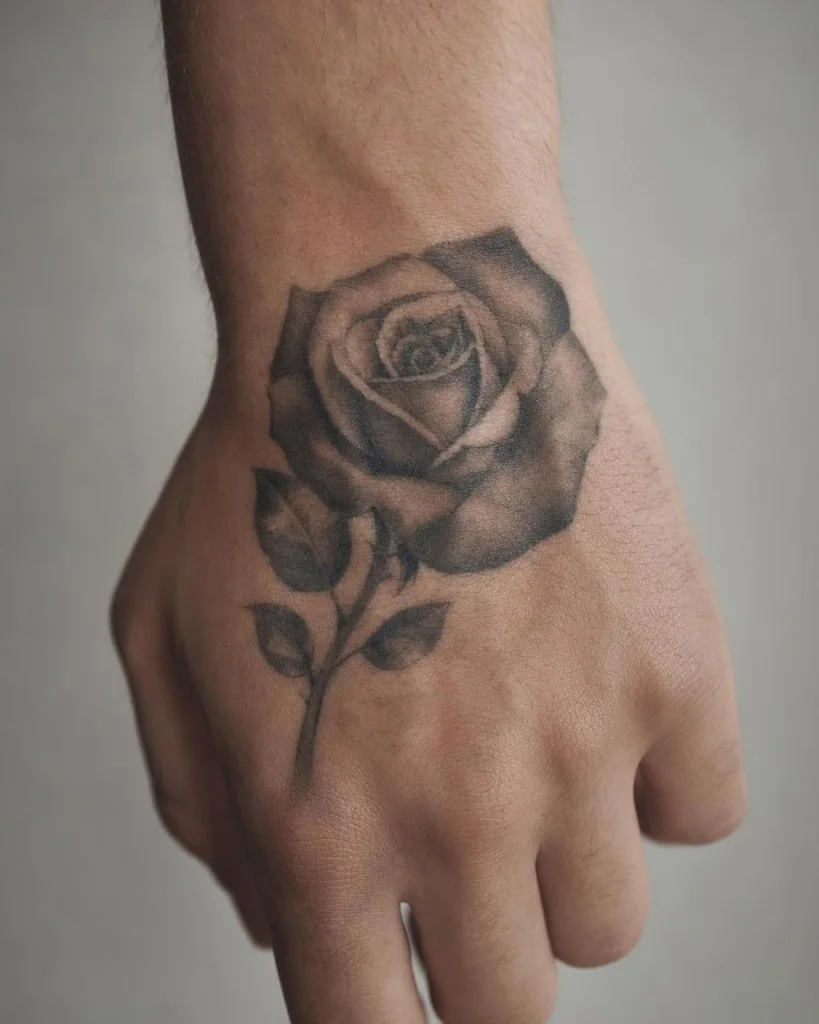 Rose auf der Hand - Hand