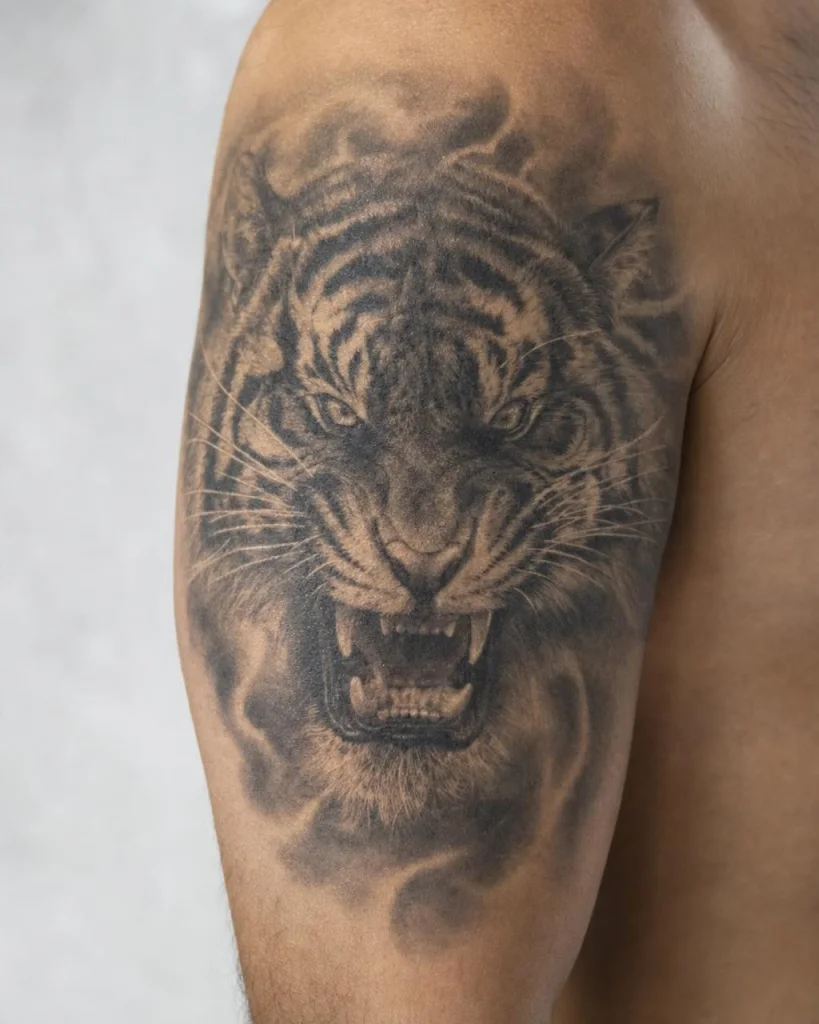 Tiger - Oberarm